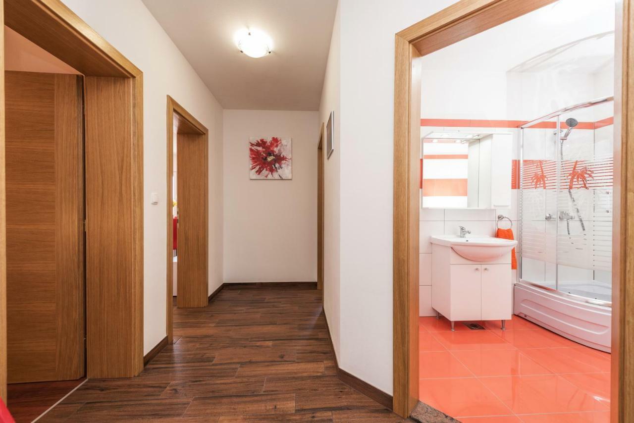 פריבלאקה Apartman Micko מראה חיצוני תמונה