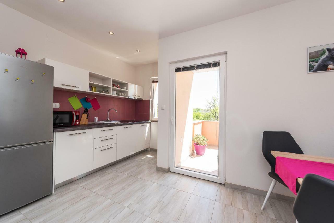 פריבלאקה Apartman Micko מראה חיצוני תמונה