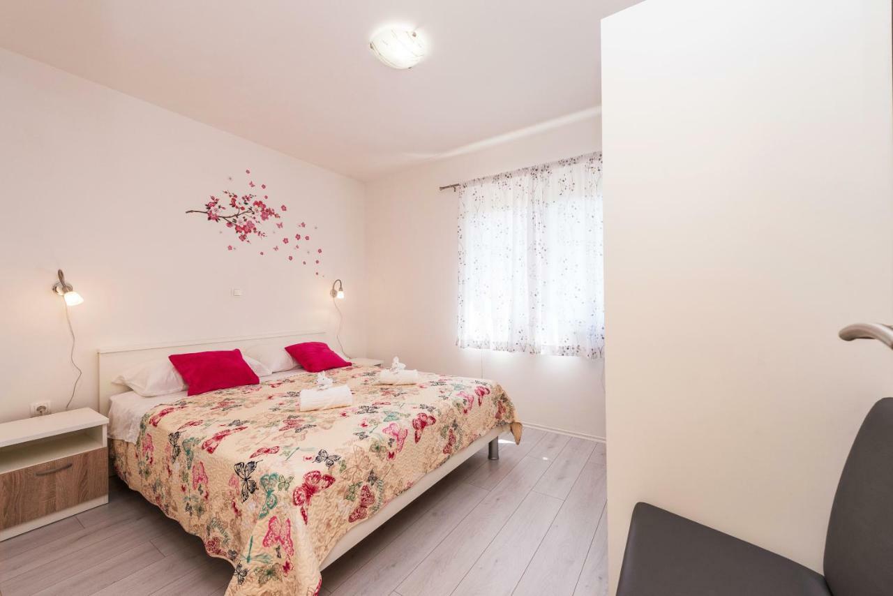 פריבלאקה Apartman Micko מראה חיצוני תמונה