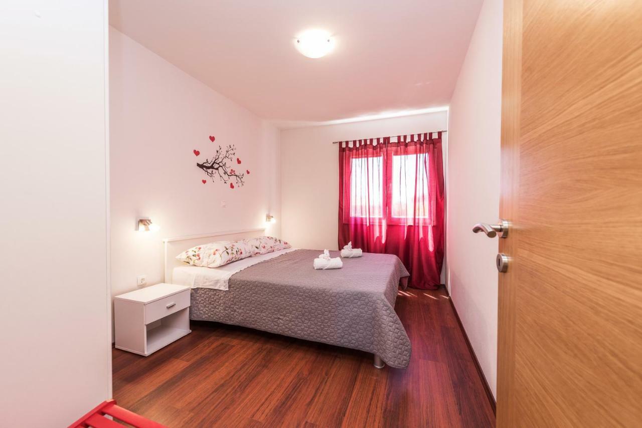 פריבלאקה Apartman Micko מראה חיצוני תמונה